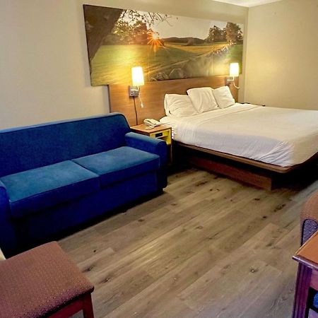 Days Inn By Wyndham Ашланд Екстериор снимка